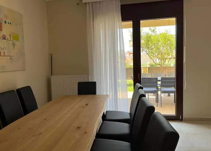 Artline Family Holiday home Flogita